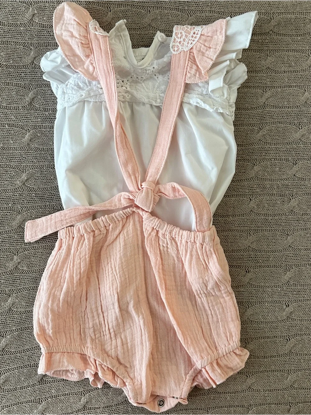 EUC 5pc Baby Girl Romper Bundle, Floral Lace, 24 Months